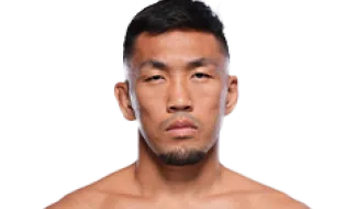 Такаши Сато