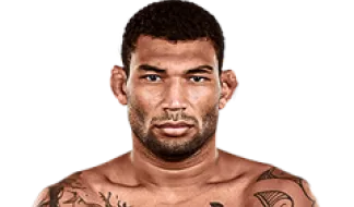 Луан Сантьяго