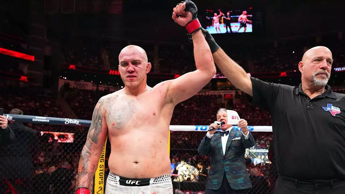 Сергей Спивак вернулся к победам, перебив Анте Делию на UFC Fight Night 267