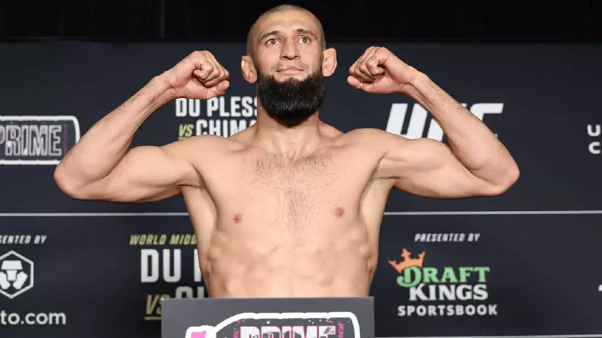 Усман объяснил желание Чимаева драться с Перейрой